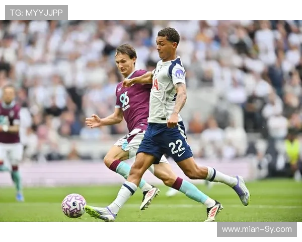 热刺2-2伯恩利遭逼平，英超中游球队竞争加剧