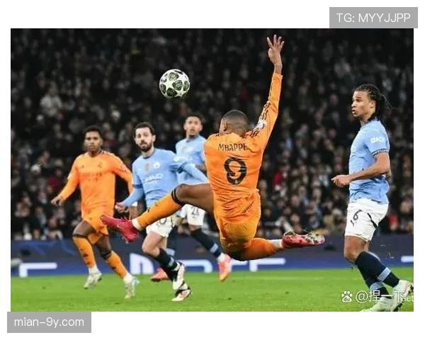 更衣室故事：据悉哈兰德赛后与姆巴佩交换球衣，并简短交谈